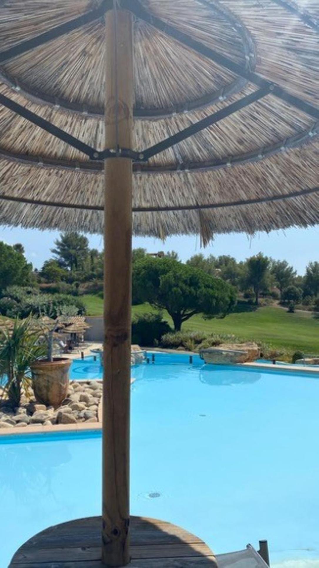 Villa Dans Cadre D'Exception - Golf, Piscine Et Tennis Prive Saint-Cyr-sur-Mer Exterior foto